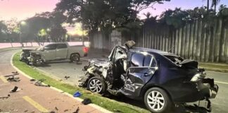 BH: batida frontal entre carro e caminhonete na orla da Pampulha deixa um morto Batida frontal entre carro e caminhonete na orla da Pampulha deixa um morto em Belo Horizonte