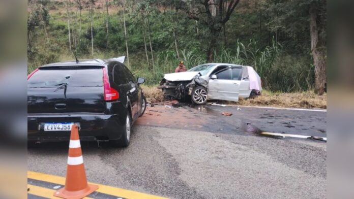 Criança morre e 3 pessoas ficam feridas em acidente na BR-381