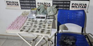 Mariana: homem furta celular, troca por droga, e PM desarticula biqueira; 5 presos, sendo 3 mulheres Mariana: homem furta celular, troca por droga, e PM desarticula biqueira; 5 presos, sendo 3 mulheres