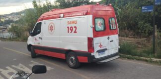Itabirito: moto bate em poste no PA; Samu (com apoio da Brigada) socorre jovem condutor, que sofreu fratura Itabirito: moto bate em poste no PA; Samu (com apoio da Brigada) socorre jovem condutor, que sofreu fratura