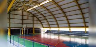 Itabirito: quadra esportiva pública é inaugurada no Padre Adelmo Itabirito: quadra esportiva pública é inaugurada no Padre Adelmo