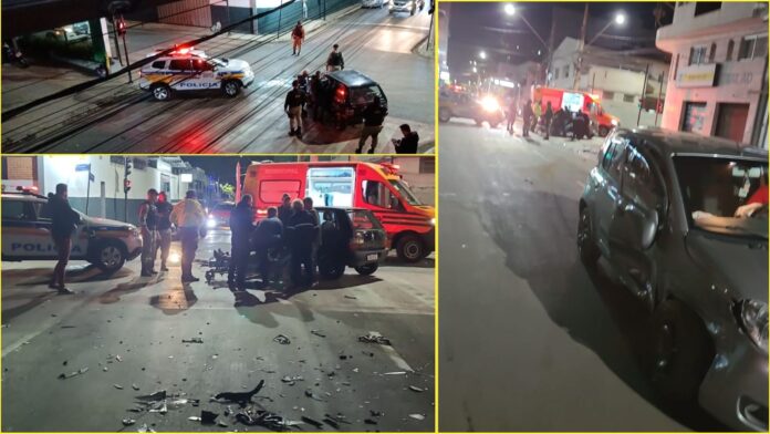 Sinal vermelho: 2 carros modelo Fiat Uno se chocam perto da Padaria Araujo 24h