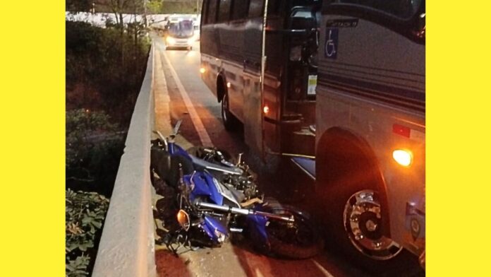 Acidente atrás do Parque Ecológico - Foto cedida ao Radar Geral