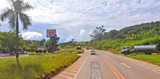 Itabirito, BR-356, perto do Laticínios Ita: acidente entre moto e SUV; 2 feridos, sendo 1 com fratura de fêmur Itabirito, BR-356, perto do Laticínios Ita: acidente entre moto e SUV; 2 feridos, sendo 1 com fratura de fêmur