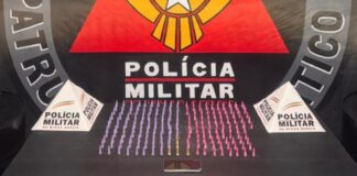 Mariana: em carro de app, condutor, que deveria estar em prisão domiciliar, preso com 215 pinos de cocaína Mariana: em carro de app, condutor, que deveria estar em prisão domiciliar, preso com 215 pinos de cocaína