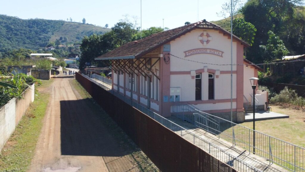 Mariana: Estação Ferroviária de Monsenhor Horta é reinaugurada após restauração