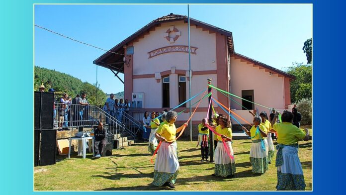 Mariana: Estação Ferroviária de Monsenhor Horta é reinaugurada após restauração