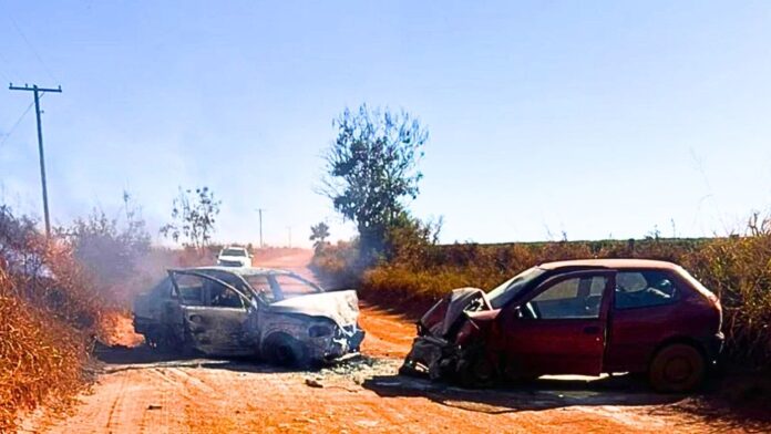 MG: mãe e seu bebê (de 5 meses) morrem após batida entre carros na BR-262