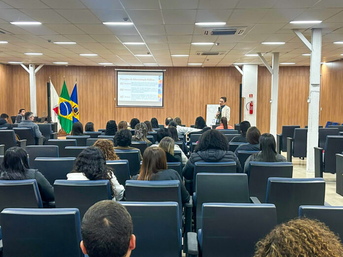 Itabirito: Prefeitura empossa 59 novos servidores aprovados no concurso público