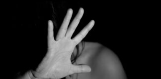 ‘Vou fazer você gostar de homem’: polícia prende homem por estupro e homofobia em Nova Lima 'Vou fazer você gostar de homem': polícia prende homem por estupro e homofobia em Nova Lima