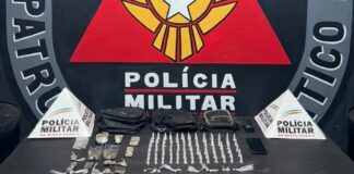 Itabirito: avisados por olheiros, menor e jovem do PA fogem da PM, mas acabam sendo pegos com drogas Itabirito: avisados por olheiros, menor e jovem do PA fogem da PM, mas acabam sendo pegos com drogas