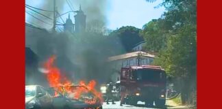 Carro, em minutos, é consumido por chamas em Ouro Preto; VÍDEO Carro, em minutos, é consumido por chamas em Ouro Preto