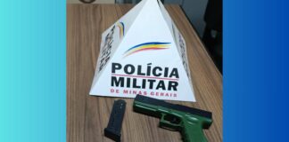 Itabirito: com arma falsa, adolescente rouba celular, joga aparelho no rio e acaba sendo pego pela PM Itabirito: com arma falsa, adolescente rouba celular, joga aparelho no rio e acaba sendo pego pela PM