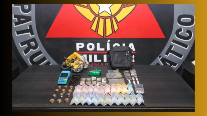 Ouro Preto: vendendo drogas próximo a parque de diversões, homem tenta fugir, mas é pego pela PM