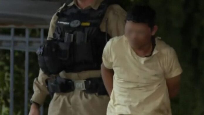 MG: com passagem por estupro, homem assedia jovem em ônibus e é agredido por passageiros