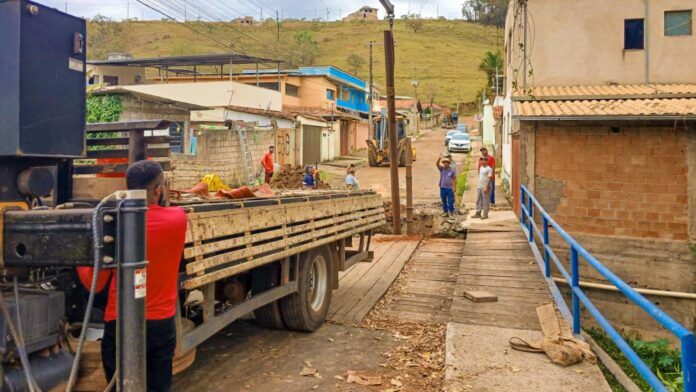 Prefeitura de Itabirito inicia reconstrução da ponte Pedro Caipira no bairro São José
