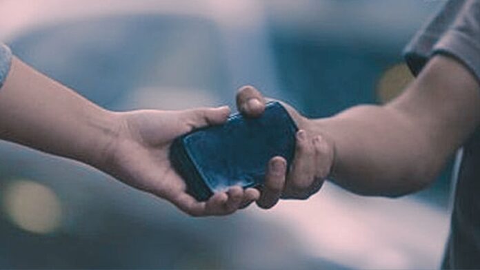 Mariana: de forma violenta, ladra rouba celular de outra mulher, mas acaba presa pela Polícia Municipal