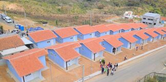 Prefeitura de Ouro Preto entrega 20 casas em Cachoeira do Campo Prefeitura de Ouro Preto entrega 20 casas em Cachoeira do Campo