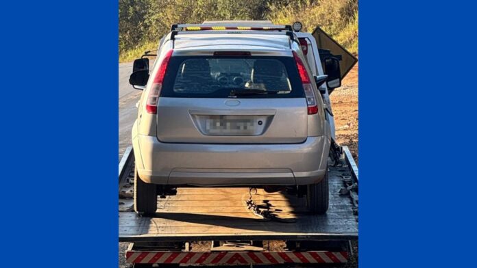 Ladrões são presos pela PM, em Acaiaca, após tentar roubar Hilux e levar Fiesta em Mariana