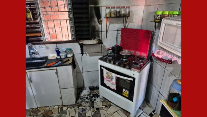 MG: ao usar chama de isqueiro em teste de botijão de gás e provocar explosão, idoso fica em estado grave