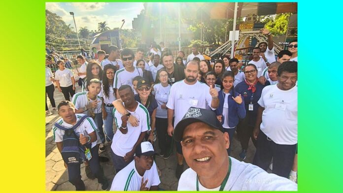 Alunos da Apae de Itabirito vivem dia de diversão no Parque Guanabara, em BH