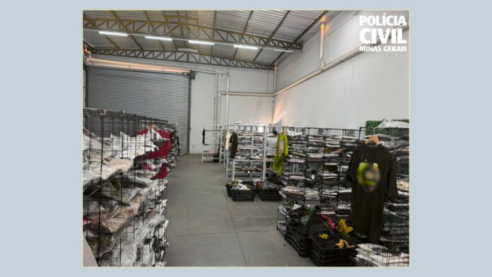 Camisas de time, calçados, perfumes e mais: PC apreende 7 toneladas de produtos falsificados em MG