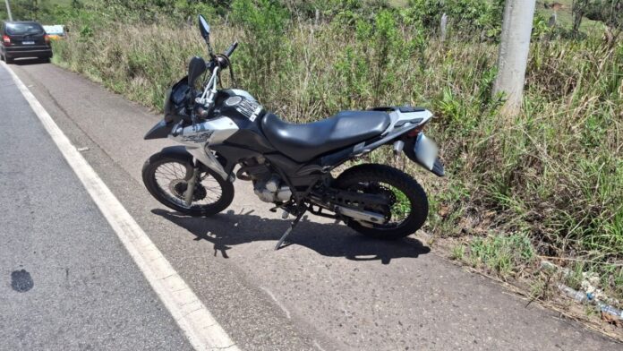 Motociclista (de 27 anos) se choca contra poste e morre na MG-262, em Mariana