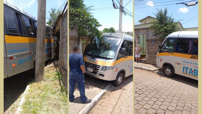 Itabirito: instrutor de autoescola passa mal e ônibus, que ele conduzia e estava com aluna, atinge portão