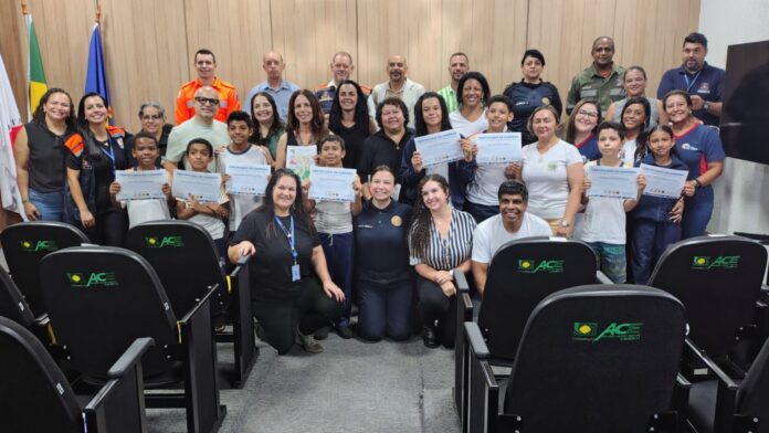 Itabirito: 8 alunos conquistam ‘Certificado de Campeão’ do Projeto Defesa Civil nas Escolas