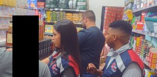 Procon Regional apreende bebidas e sabão em pó ‘com fortes indícios de falsificação’ em Itabirito Procon Regional apreende bebidas e sabão em pó ‘com fortes indícios de falsificação’ em Itabirito