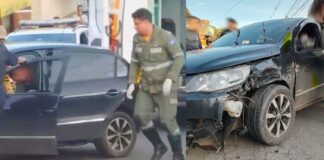 Itabirito: carro bate em caminhonete estacionada perto do Supermercado Sacramento Itabirito: carro bate em caminhonete estacionada perto do Supermercado Sacramento