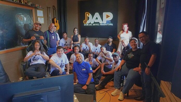 Itabirito: show gratuito marca lançamento da 1ª música da Banda Boa, formada por alunos da Apae