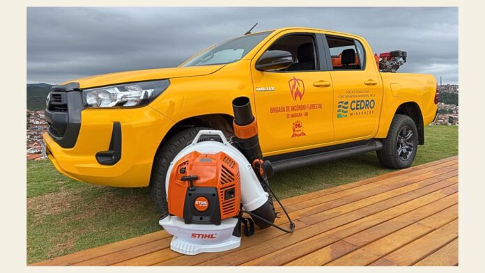 Brigada de Mariana agora conta com nova caminhonete e outros equipamentos contra incêndio