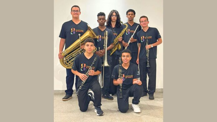 Músicos de Itabirito garantem vaga em festival internacional e buscam apoio financeiro para viagem Músicos de Itabirito garantem vaga em festival internacional e buscam apoio financeiro para viagem