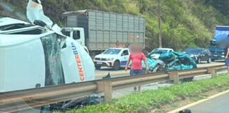 Acidente na BR-040: motorista morre em colisão entre carro e van em Conselheiro Lafaiete Acidente na BR-040: motorista morre em colisão entre carro e van em Conselheiro Lafaiete