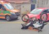 João Carolino, Itabirito: motociclista bate em carro que entrava em garagem e é socorrido pela Brigada João Carolino, Itabirito: motociclista bate em carro que entrava em garagem e é socorrido pela Brigada