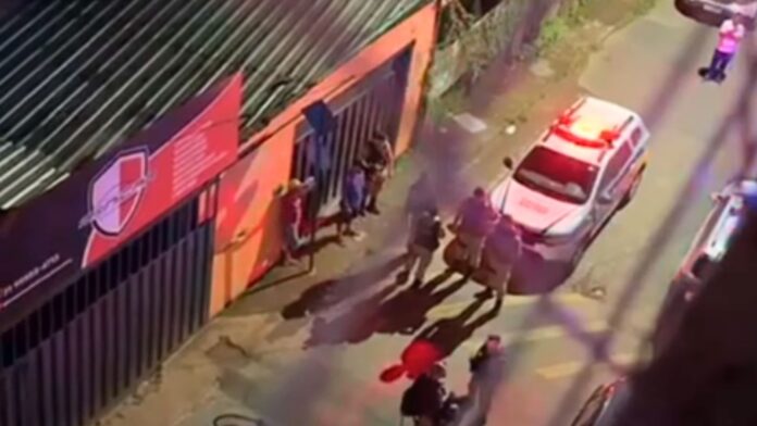 Mariana: homem é morto a facadas após desentendimento por cigarro em alojamento de trabalhadores