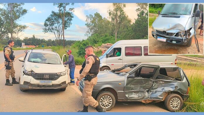 Condutor inabilitado causa acidente na BR-356, em Cachoeira do Campo; picape da Saneouro envolvida