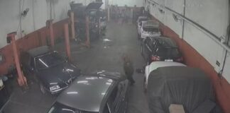 BH: após discussão por acerto, homem é preso por atropelar e tentar bater em chefe com barra de ferro BH: após discussão por acerto, homem é preso por atropelar e tentar bater em chefe com barra de ferro