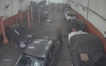 BH: após discussão por acerto, homem é preso por atropelar e tentar bater em chefe com barra de ferro BH: após discussão por acerto, homem é preso por atropelar e tentar bater em chefe com barra de ferro