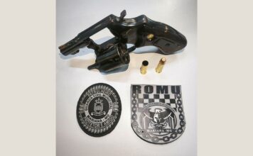 Mariana: 2 homens são presos após disparo de arma que quase atingiu casa de policial em Padre Viegas Mariana: 2 homens são presos após disparo de arma que quase atingiu casa de policial em Padre Viegas