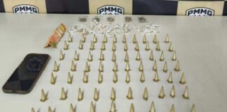 Itabirito: adolescente (de 17 anos) é apreendido pela PM com cocaína, crack e maconha na Vila Gonçalo Itabirito: adolescente (de 17 anos) é apreendido pela PM com cocaína, crack e maconha na Vila Gonçalo