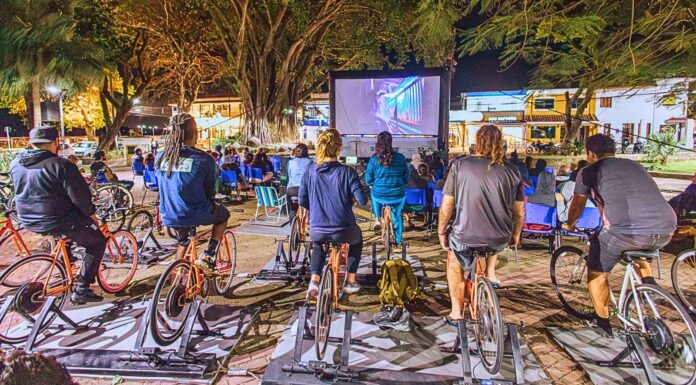 Maracujá: BikeCine, cinema movido a energia gerada por bicicletas, chega pela 1ª vez a Ouro Preto Maracujá: BikeCine, cinema movido a energia gerada por bicicletas, chega pela 1ª vez a Ouro Preto