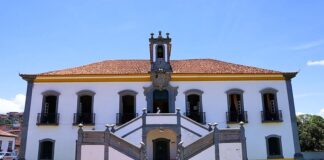 Mariana: Cenarium Cultural acontece neste sábado (21) com programação dedicada à economia criativa Mariana: Cenarium Cultural acontece neste sábado (21) com programação dedicada à economia criativa