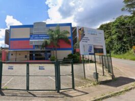 Briga entre alunos na Escola Ana Amélia, Itabirito: 1 com dente deslocado e ambos vão parar na delegacia Briga entre alunos na Escola Ana Amélia, Itabirito: 1 com dente deslocado e ambos vão parar na delegacia
