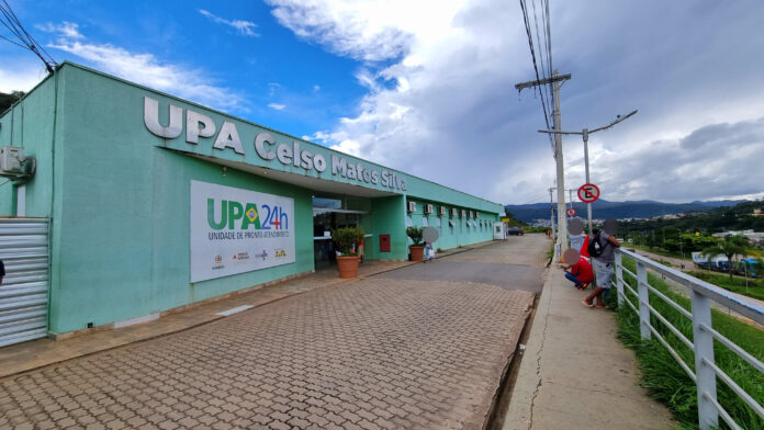 Amarantina: jovem pula em lagoa após suas roupas pegarem fogo e é socorrido na UPA de Itabirito