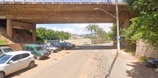 Itabirito: jovem cai e fica ferido após perder o controle da bicicleta no São José Itabirito: jovem cai e fica ferido após perder o controle da bicicleta no São José