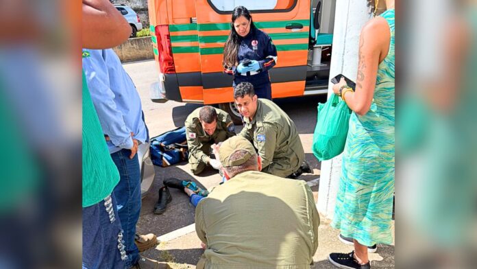Itabirito: homem fica ferido após a bicicleta que conduzia bater em porta de carro aberta por motorista