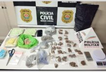 Homem é preso durante cumprimento de mandados de busca em Itabirito; maconha e ecstasy apreendidos Homem é preso durante cumprimento de mandados de busca em Itabirito; maconha e ecstasy apreendidos