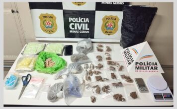 Homem é preso durante cumprimento de mandados de busca em Itabirito; maconha e ecstasy apreendidos Homem é preso durante cumprimento de mandados de busca em Itabirito; maconha e ecstasy apreendidos